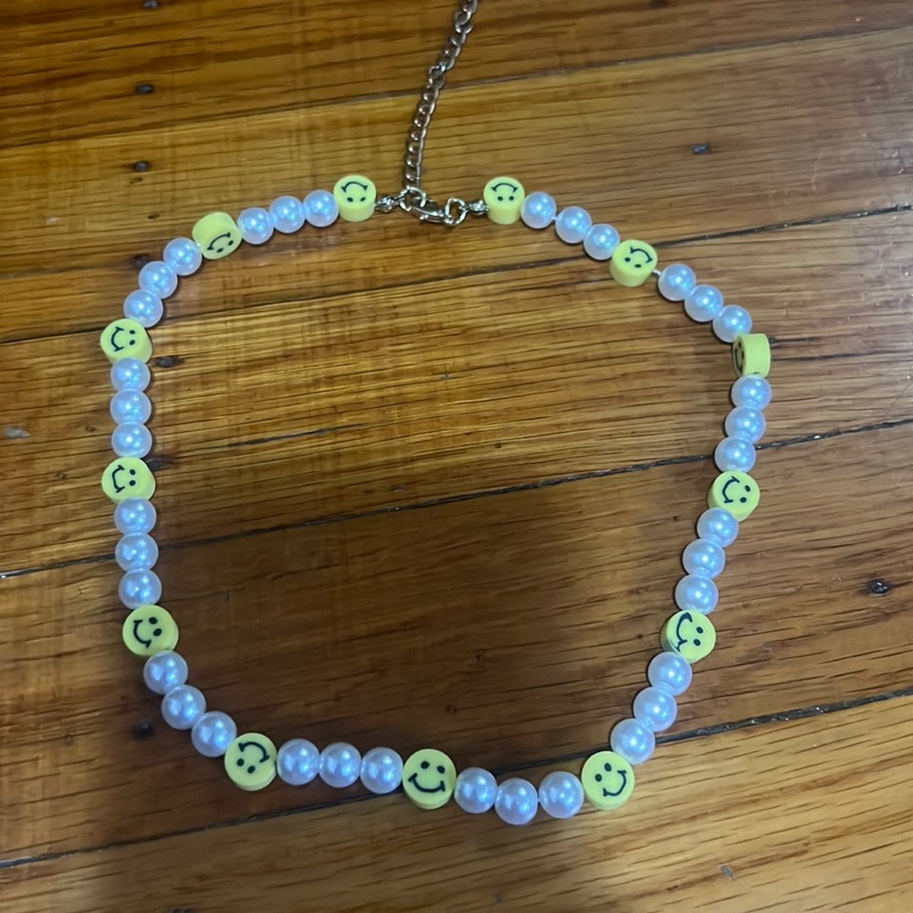 Fake Smile & Pearl Necklace